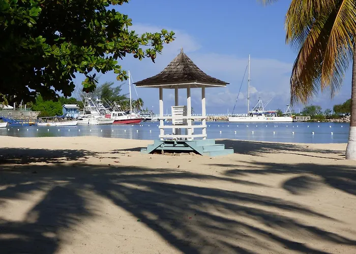 One Bedroom A22 4* Ocho Rios